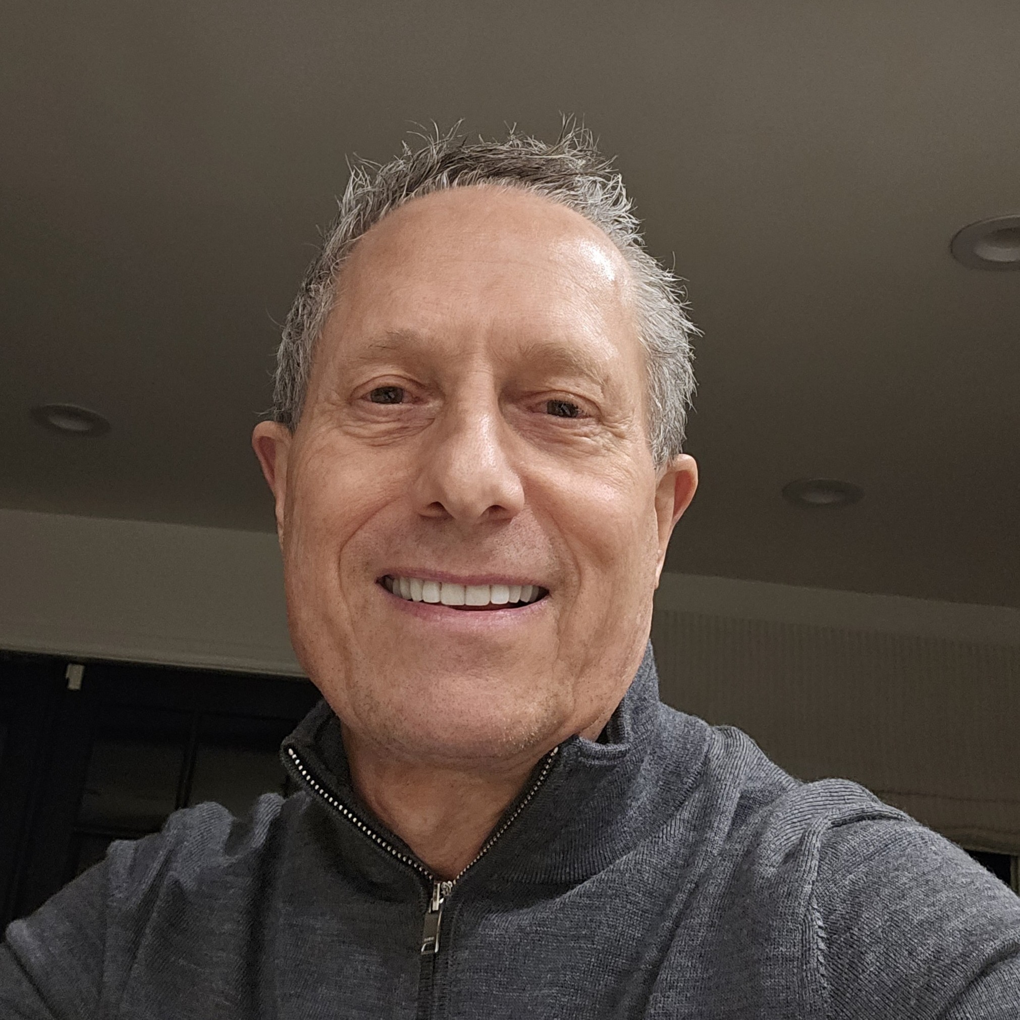 David Lewis headshot